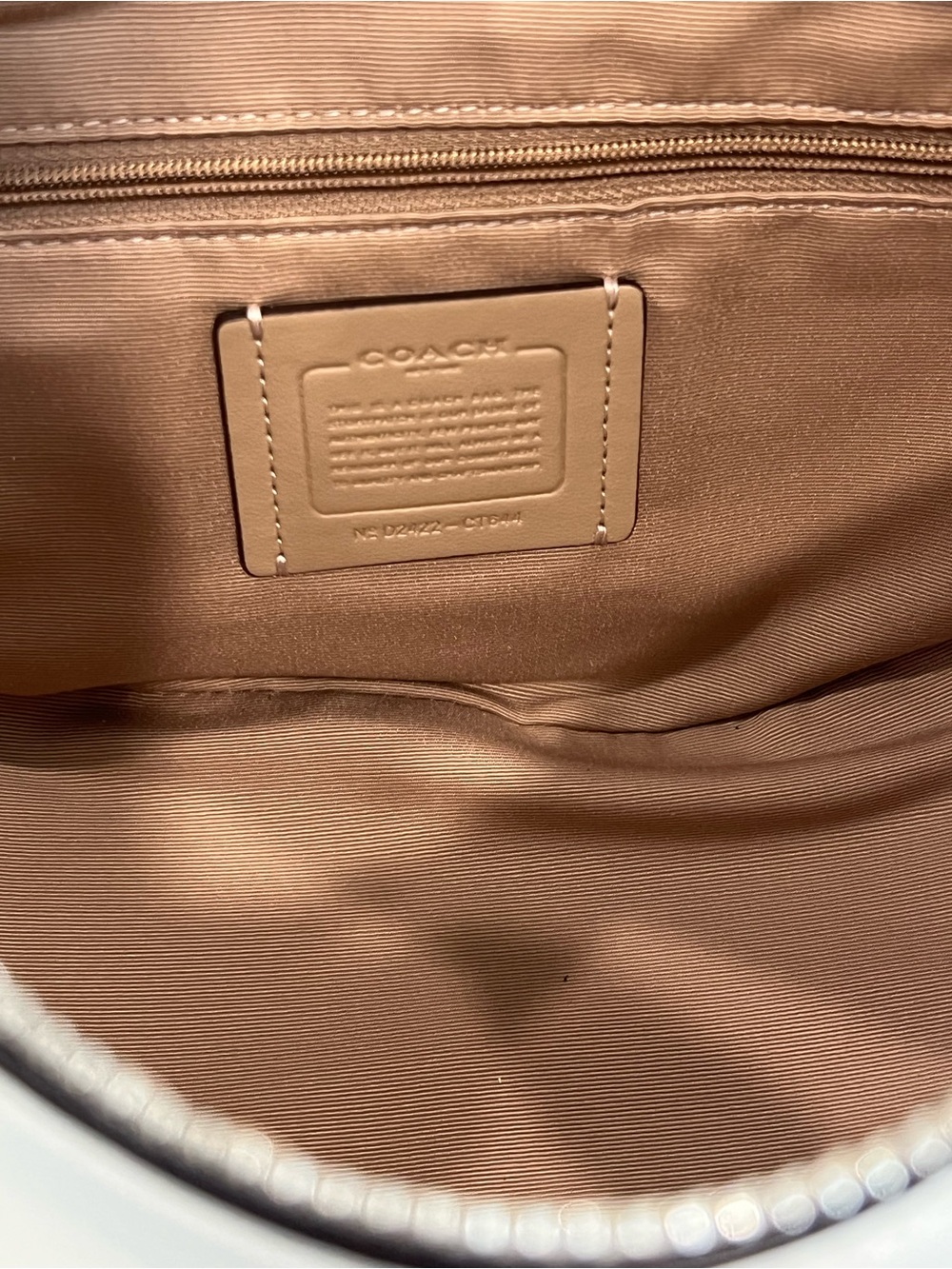 Coach White Pace Leather Shoulder Bag - Picture 5 of 5